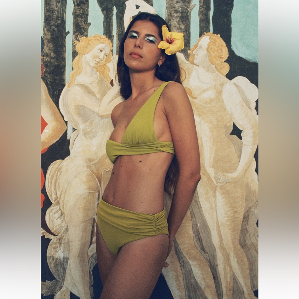 Zara ASYMMETRIC BIKINI TOP. Olive Green. Size XS. New with Tags.